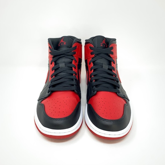 Nike Air Jordan 1 Mid “Banned” Men's Sneaker - Picture 4 of 10